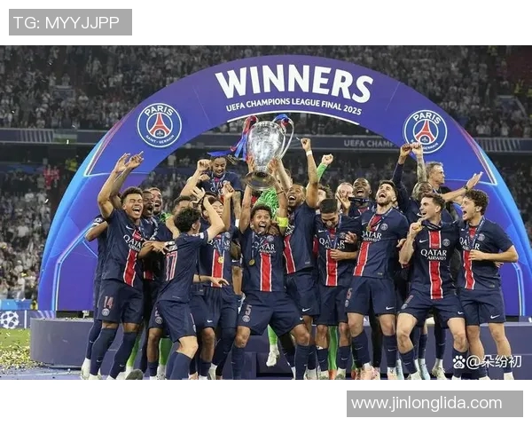 皇马与国际米兰激战成和双方在欧冠赛场再度交锋引发热议